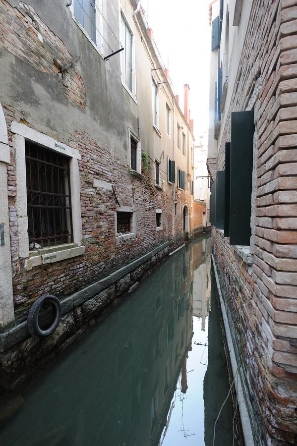 Uncharted Venice - Ca' Santa Croce Veneza Exterior foto